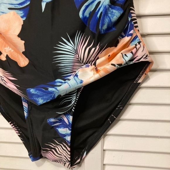 DKNY Black And Blue Floral One Piece Swimsuit Size Medium - Picture 6 of 15